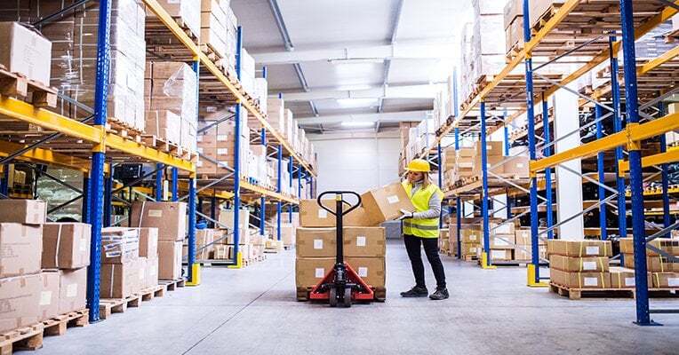 3PL Warehouse with Forklift Powered by Flux Power Battery 
