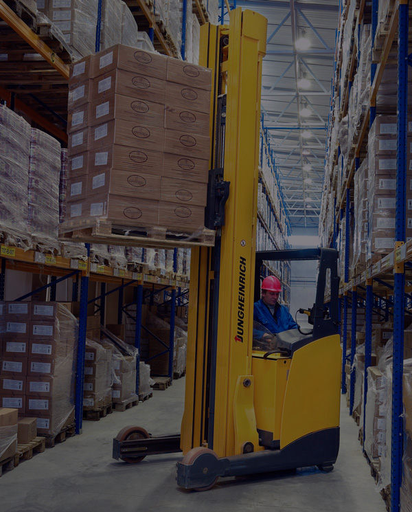 Narrow-Aisle Port Warehouse 